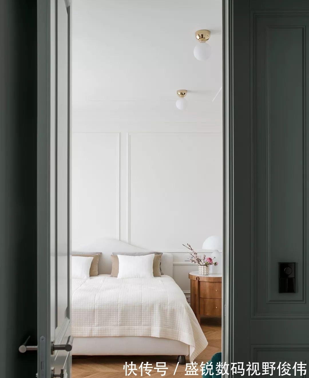 衣帽间|150㎡的豪宅,只有一间小卧室,网友:有钱任性?