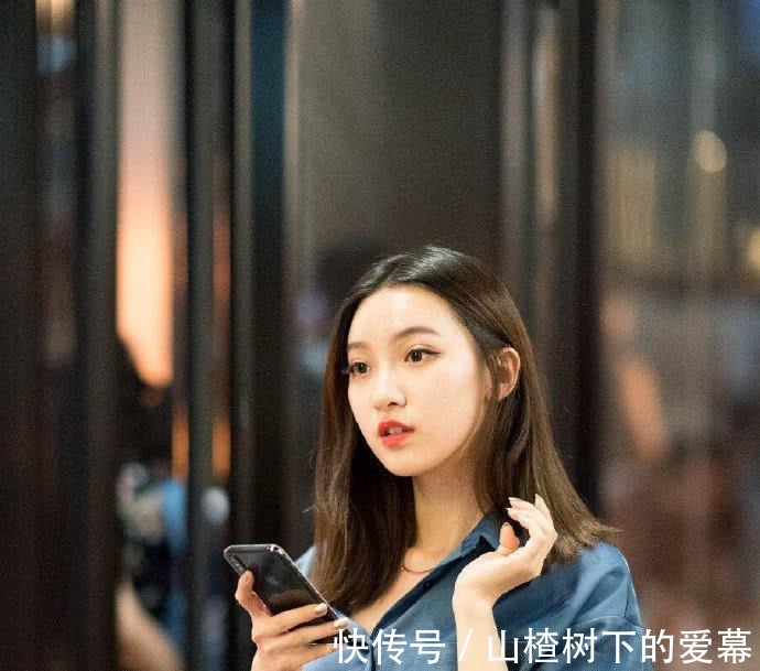 连衣长裙|淡蓝色连衣长裙 配上一双对眼 迷人极了!