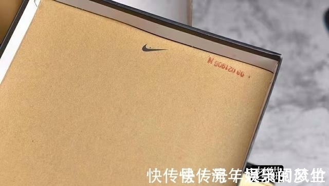 logo 猪肉贵了?猪油AJ却便宜了!AJ1猪油扣碎3.0真假对比,细节讲解