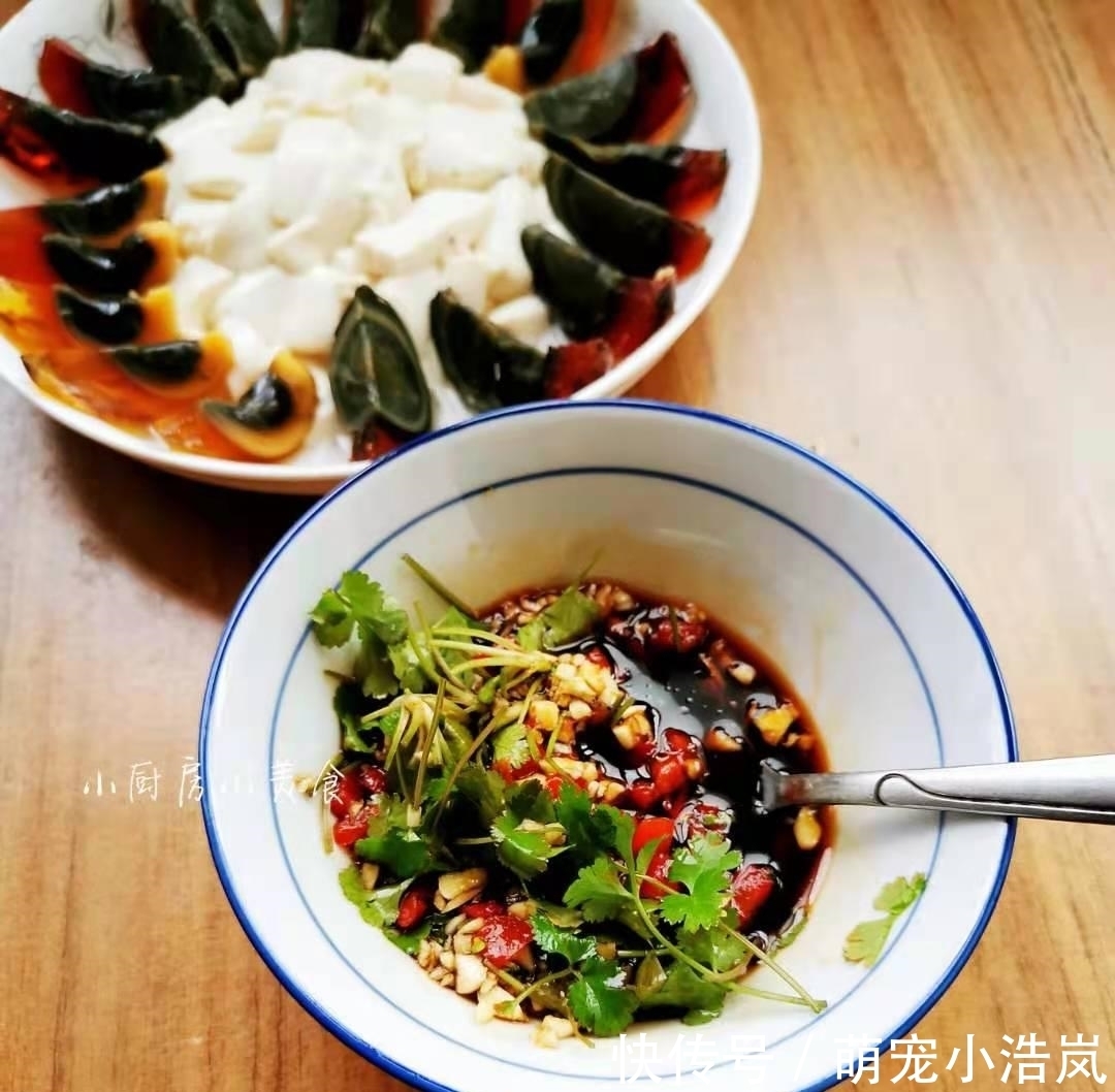 内酯豆腐|过年凉菜是不可少的，尤其这道酸辣可口，花费不多却人人爱吃