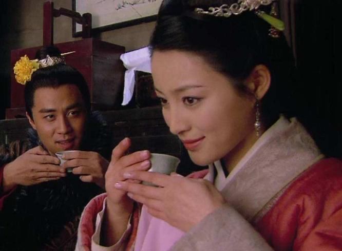 暗许|上联年难过年年难过年年过,一才子妙对下联,寡妇芳心暗许