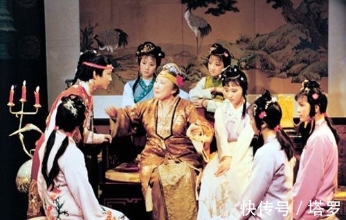 史湘云#红楼梦:贾母很喜欢孙子孙女,为何对王熙凤女儿巧姐却不闻不问?