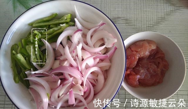 洋葱|秋季,这菜三天两头准炒一盘,健胃理气降三高,中老年人要多吃!