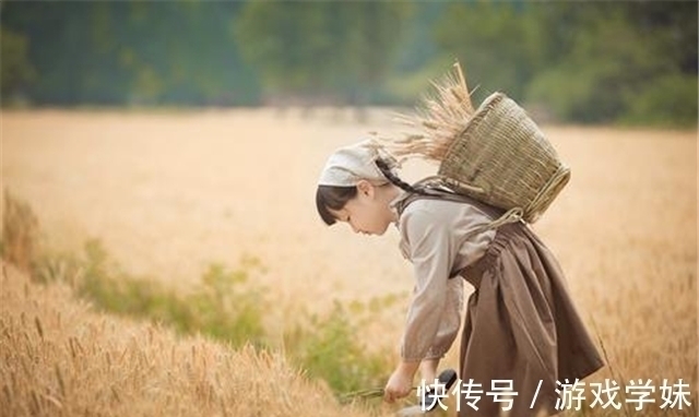 丰乳肥臀&莫言讲母亲捡麦穗的故事,却被质疑抹黑祖国,这就是当代的价值观