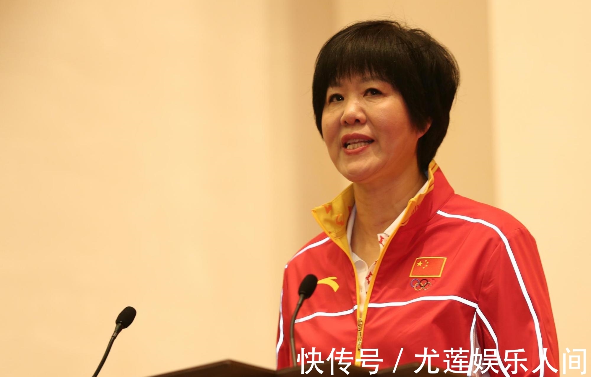 姑娘们|东京奥运会后,国外排球队重金邀请郎平执教,郎平的回答让人泪目