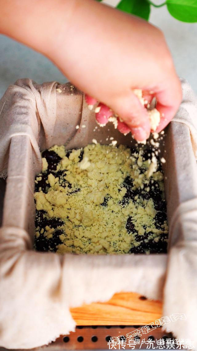 黄米面的年糕你吃过吗比糯米粉做的更粘更好吃,看完你也试试吧