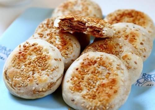麻酱烧饼别买了,从芝麻酱开始教你做,层层酥香,学会了三天不吃就想