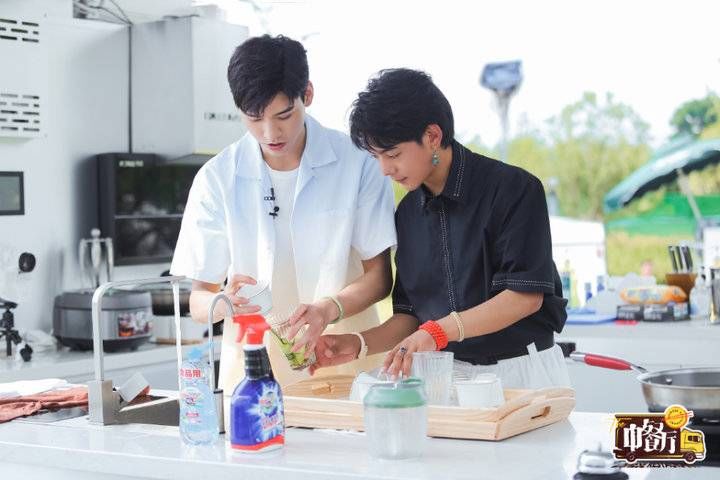 中餐廳|《中餐廳5》選嘉賓有噱頭，但內容偏于膚淺化了