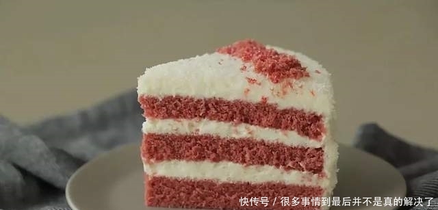 又要骗我动手做?红红甜甜的椰蓉红丝绒蛋糕