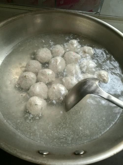 低脂又美味的鸡肉丸子，好吃不油腻，解馋下饭又不担心长胖