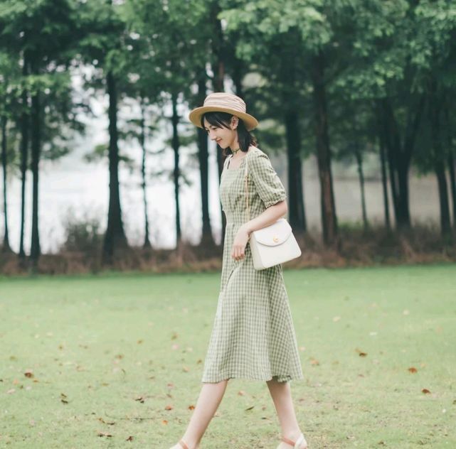 穿衣|懂得穿衣打扮太重要了，只要穿对了，普通人也会很有气质