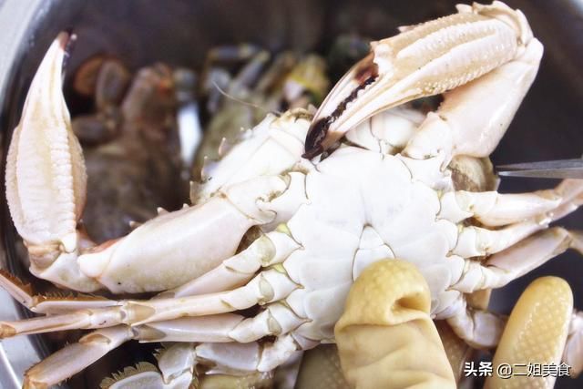 鲜嫩|爱吃螃蟹但不会挑？老渔民教您2招，保准个个肥嫩，太香了
