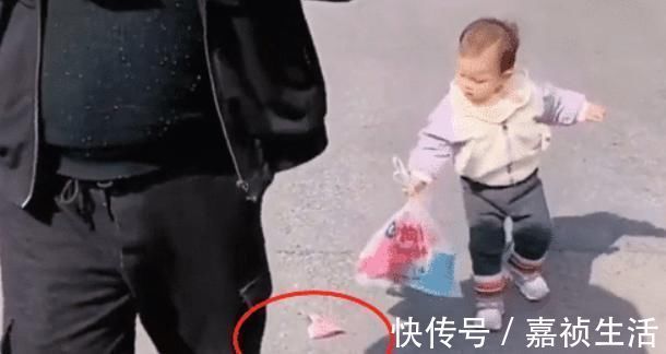 小小年纪|“最抠门宝宝”捡钱火了,果然“财迷”是不分年龄大小的