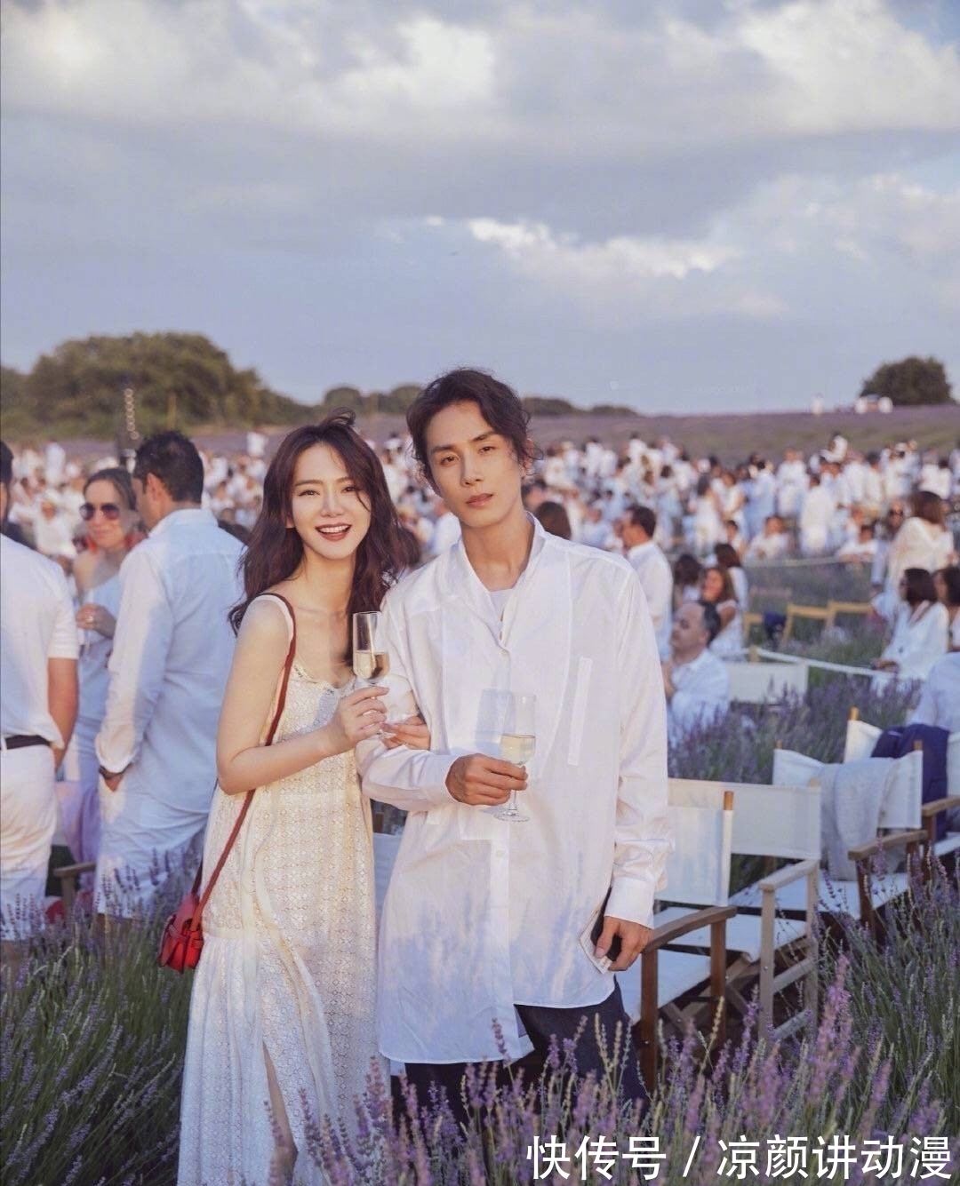 李承铉|李承铉低音舞台出圈,颜值实力都在线,体验到戚薇的快乐了吗?