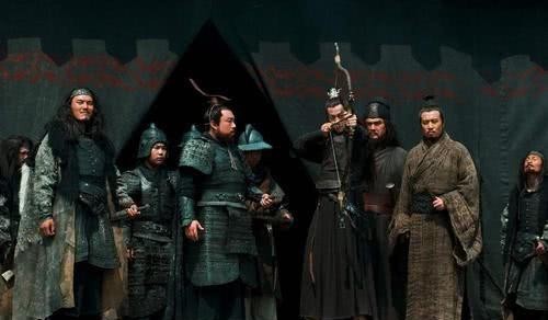 刘备|吕布只杀过两个菜鸟，为何被尊为三国第一？只因这项纪录无人可破