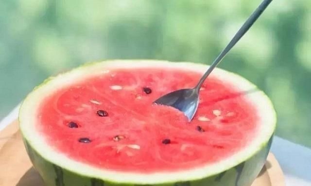 葡萄|怀孕两个月腹痛,被诊为“先兆流产”,医生这3种水果孕妈少吃