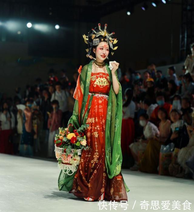 漫展最迷惑操作！汉服圈被主办坑哭，单人损失最高达10万