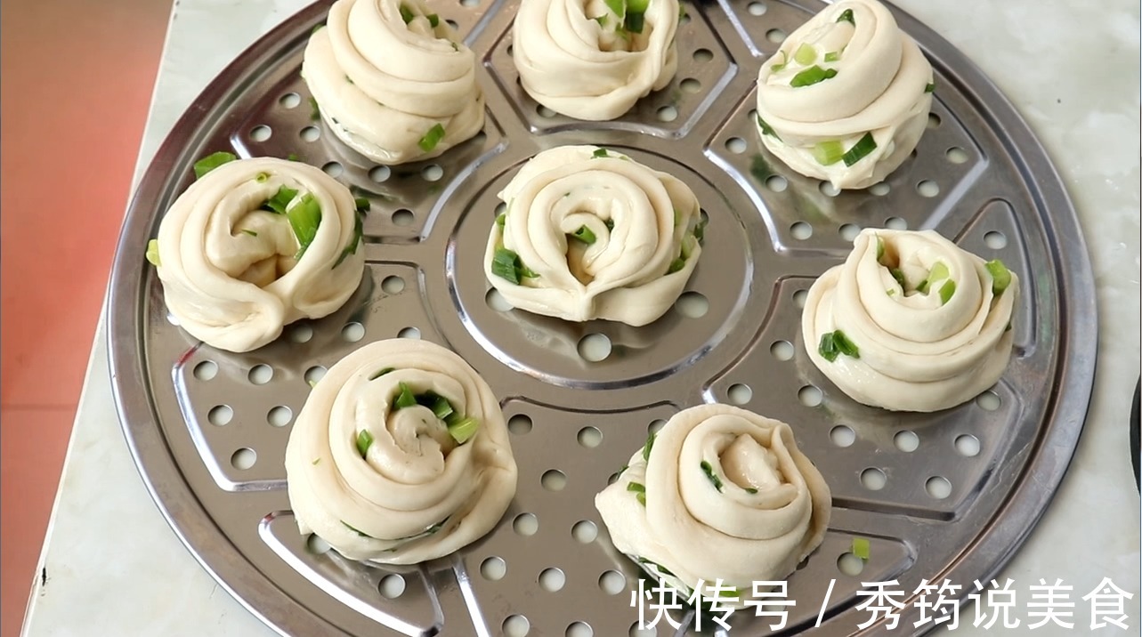 教您在家轻松做花卷，馒头松软、又白又好吃，看一遍就能学会