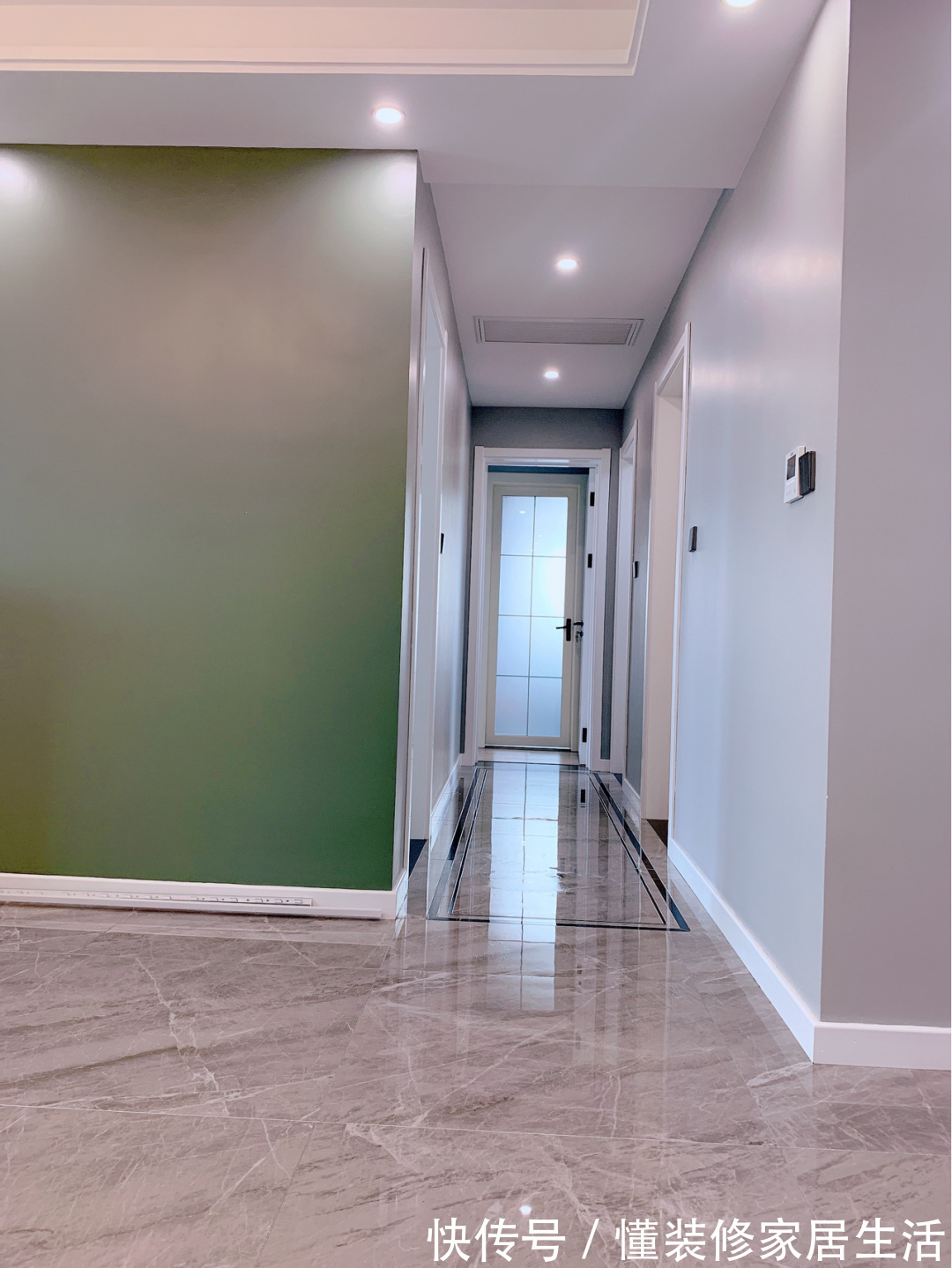 房子|第一次自己装修房子，入户就被迷住了，色调搭配清新又舒适