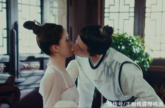 丁禹兮|趙露思大口吃肥肉不怕發(fā)胖，自曝曾吃蒜拍吻戲，害苦了對手男演員