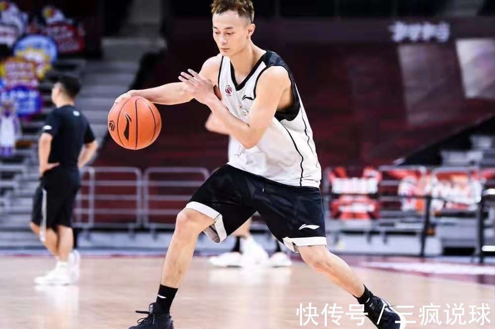 效力|3消息!广东新援自宣加盟,郭艾伦创纪录,传广厦敲定第4外援