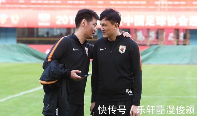 李霄鹏|国足三消息！李霄鹏善于栽树，泰山队射手王请求出战，张玉宁全勤
