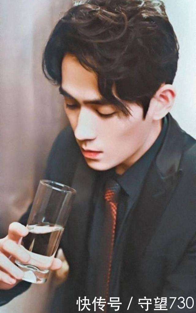 dr朱一龙在《幻乐之城》表演《丑》的状态及表现