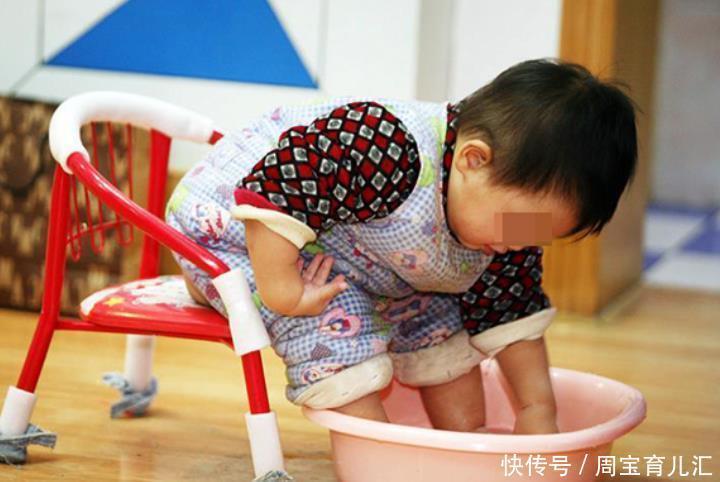 脚底|家长带孩子“泡脚”,或会耽误娃的脚部发育,现在改还来得及