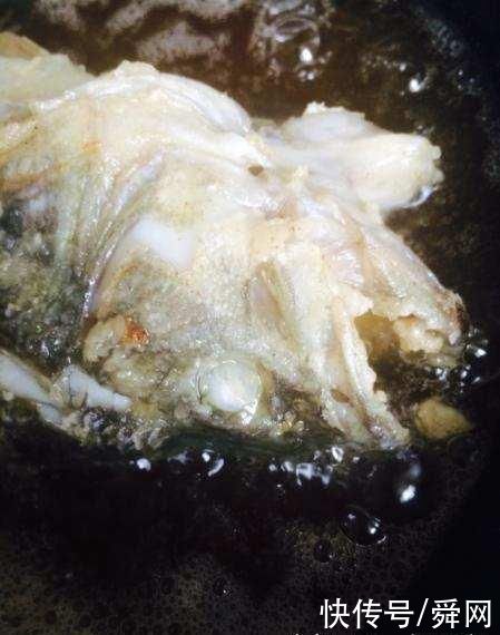 美味|农村稻田边上野餐,这样的美味让人欲罢不能,你吃过吗?