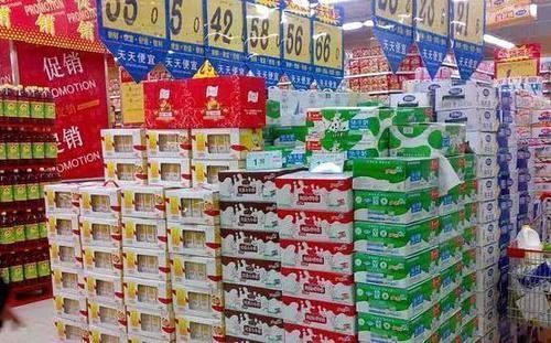 不吃|超市里这4类食品,再便宜也别拿,没营养浪费钱,员工自己都不吃