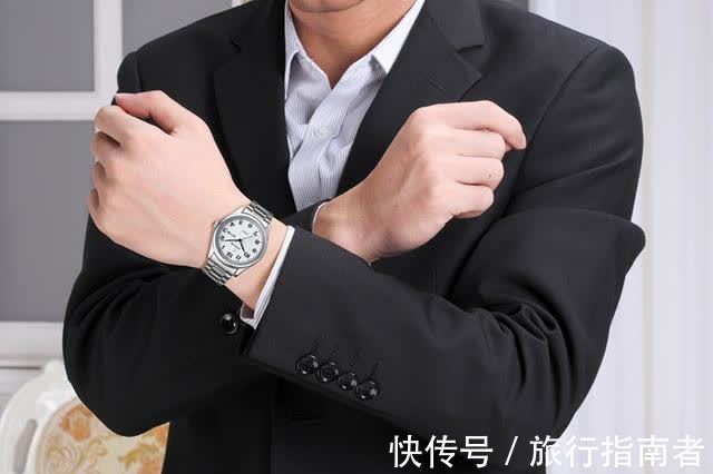 特种部队|为什么特种部队的军人,都将腕表面朝手臂内侧佩戴?