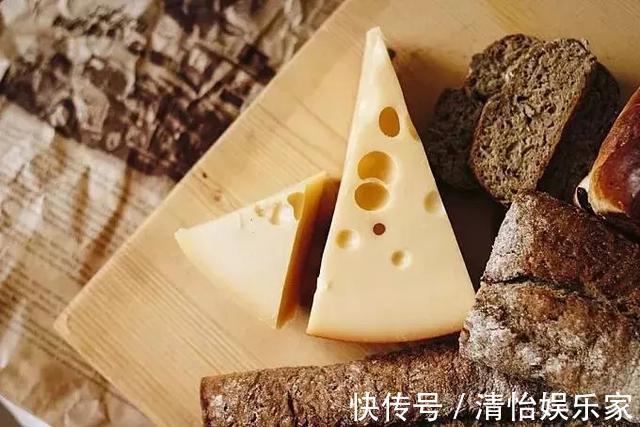 油炸食物|每吃一口都在催你老！有几种食物，是残忍的“衰老加速器”