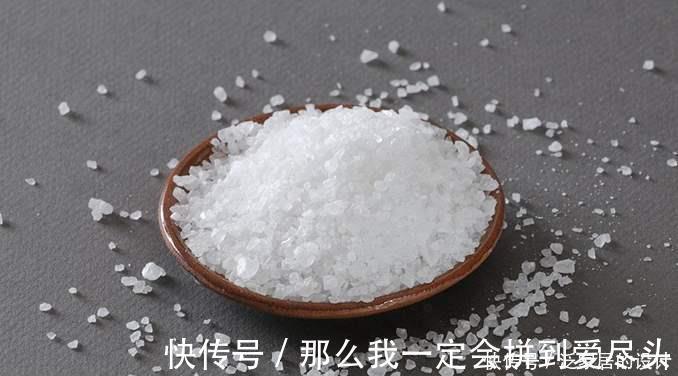 毛巾用久了又臭又滑,这样清洗更干净省事,洗完跟刚买的一样