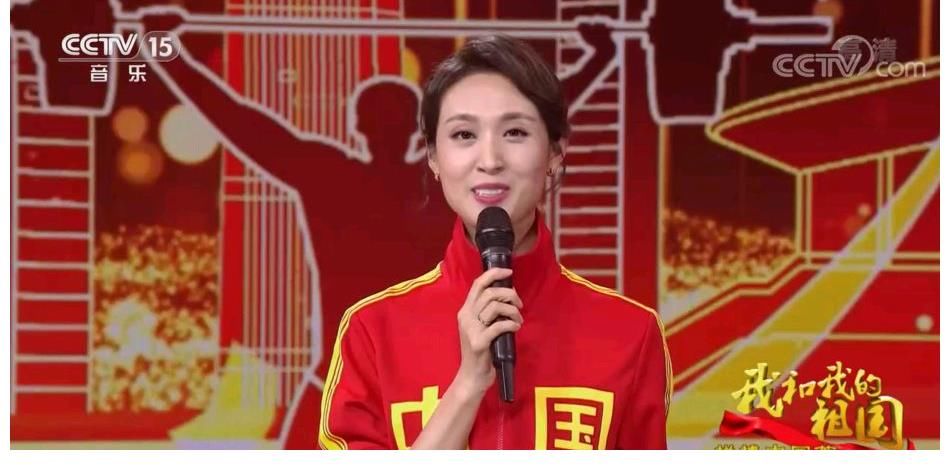 央视音乐晚会|冯硕张宇主持央视音乐晚会，身高优势明显，俊男美女风格意外搭