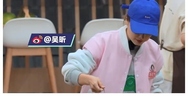 吴昕：快本停播54天后首发声，系快乐家族第一个“安全着陆”的人