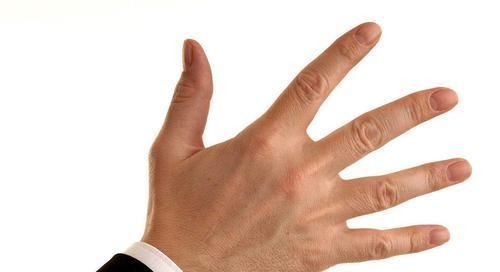 手上青筋很多很明显,究竟是不是血栓的征兆,危害大吗