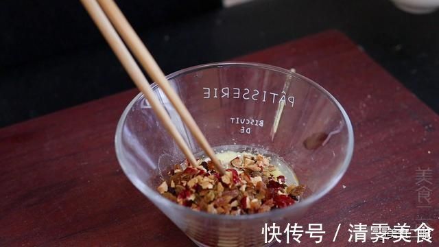 做法|玉米面超好吃的做法，是老一辈都会的手艺，松软清甜，从里香到外