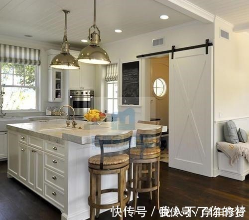 推拉门|头一次见厨房装这种推拉门,不得不感叹太聪明了,后悔我家才发现!