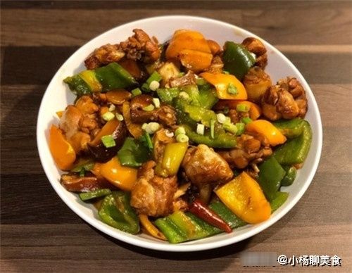 鸡肉饭|它是“最佳拌饭菜”，有它在多吃两碗饭，汤汁浓郁，肉质嫩滑！