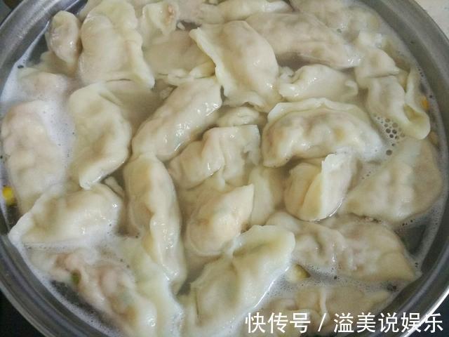 猪油|萝卜馅饺子有水怎么办焯水就错了,加点它萝卜不出水不变味