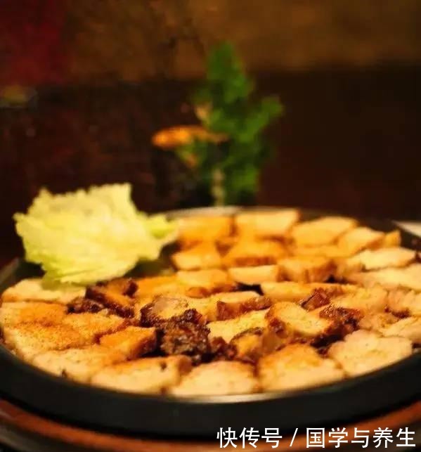 酒楼新派创新菜!