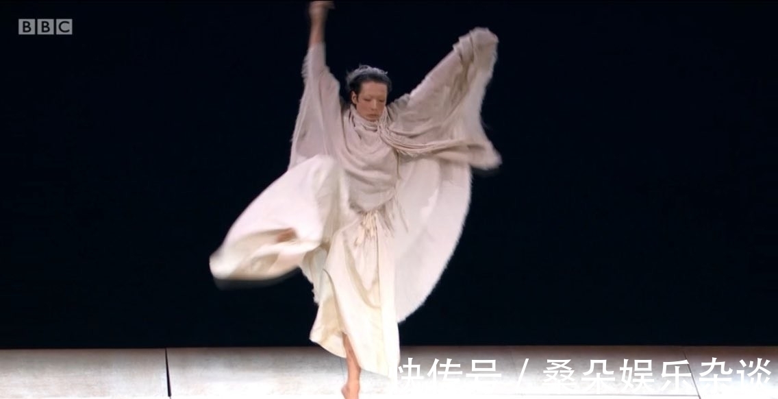 舞蹈|东京奥运开幕式舞蹈阴森可怕像鬼片,网友:贞子既视感真是重口味