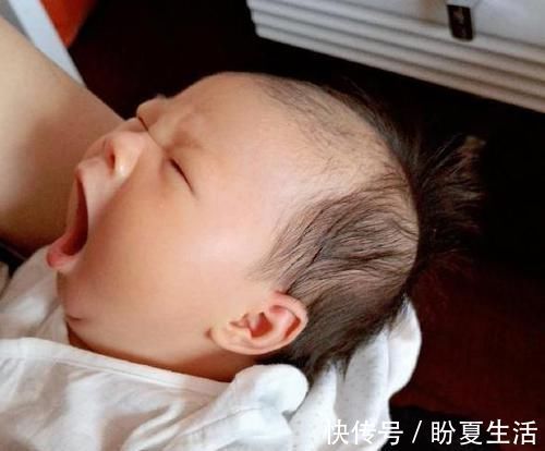 孩子|孩子明明很困了,为什么哭闹不肯睡?4个原因新手妈妈别忽视