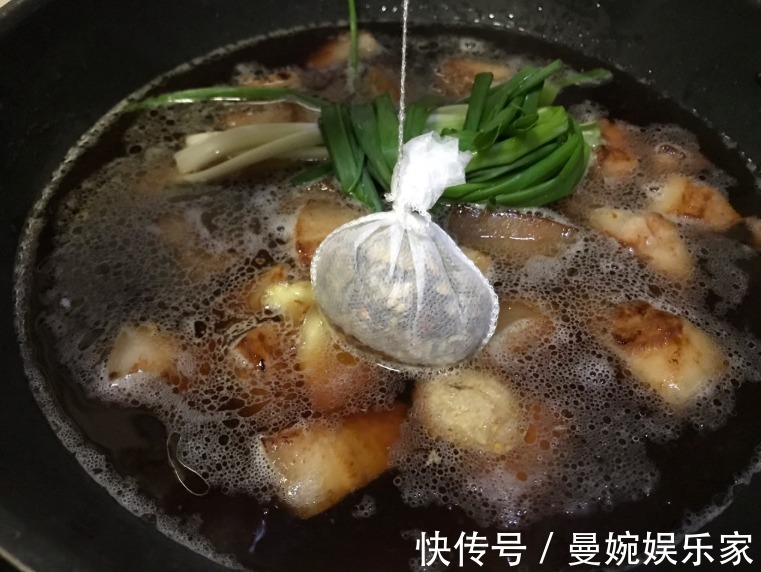 红烧肉|做红烧肉,不要放这种料!很多人爱放,难怪肉又老又柴,腥味也大