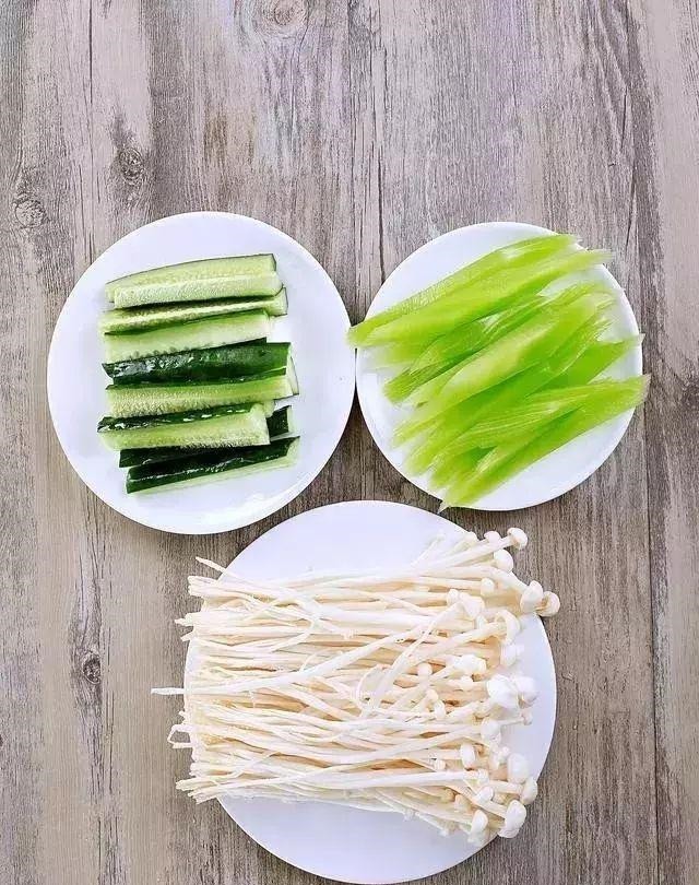 水煮肉片做法大全来了(包括水煮牛肉、水煮羊肉、水煮鸡肉等)!