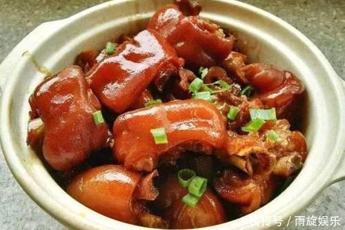 猪蹄的经典吃法,颜色红亮,常吃美容养颜抗衰老,女性不容错过!