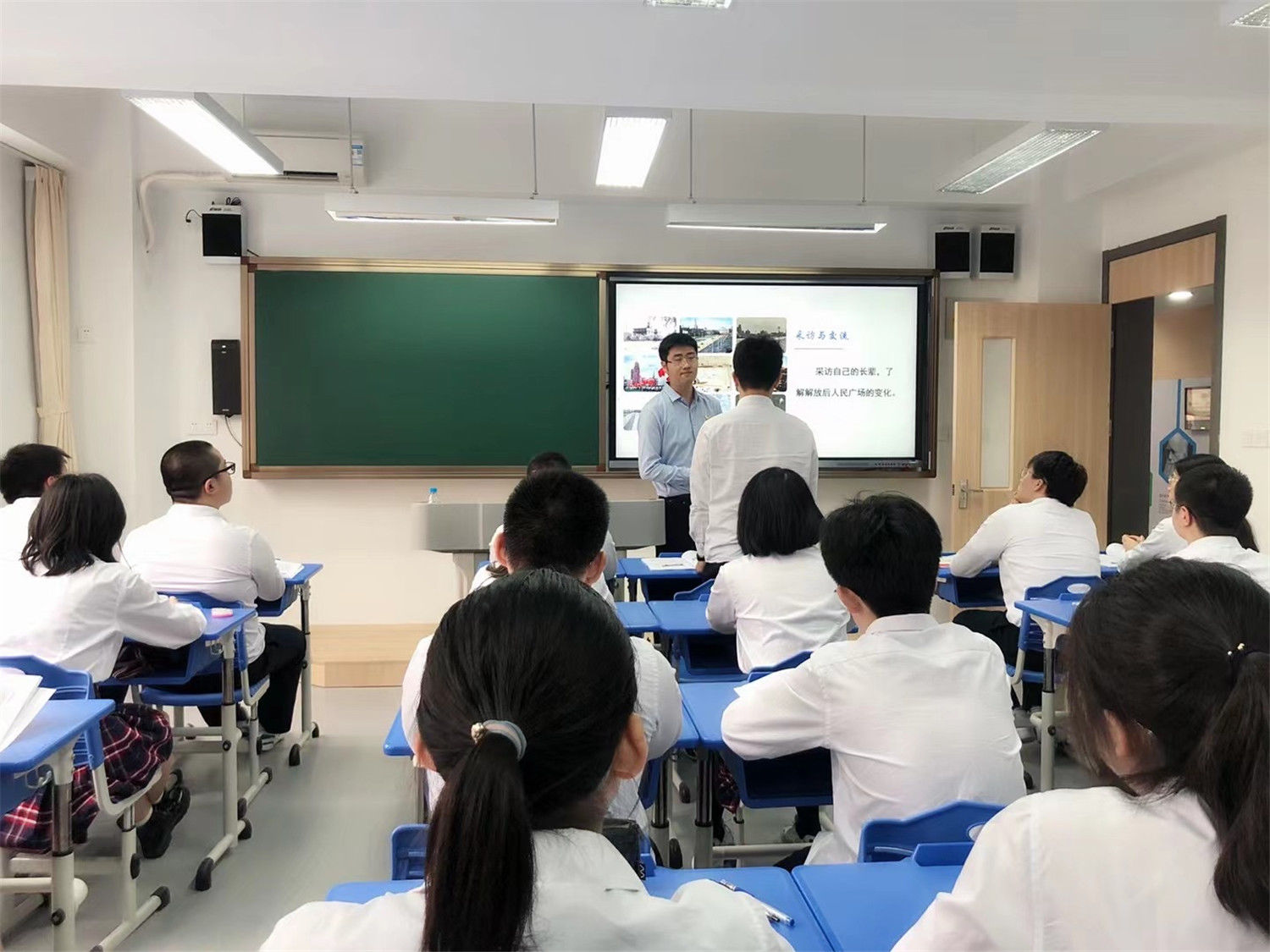 储能中学|大中小幼师生齐聚这所中学，从人民广场、南京东路的“前世今生”说开去