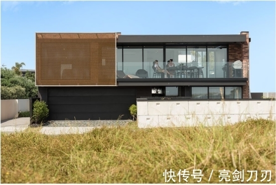 人民币|新西兰房价泡沫显现，一所不带厕所的小屋，卖出905万元