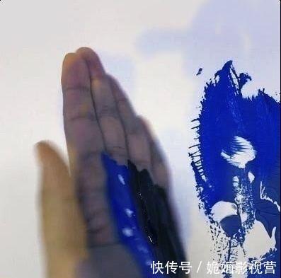 惊艳|小伙画赵丽颖,没想到打翻颜料,将错就错一个巴掌甩上去,真惊艳!