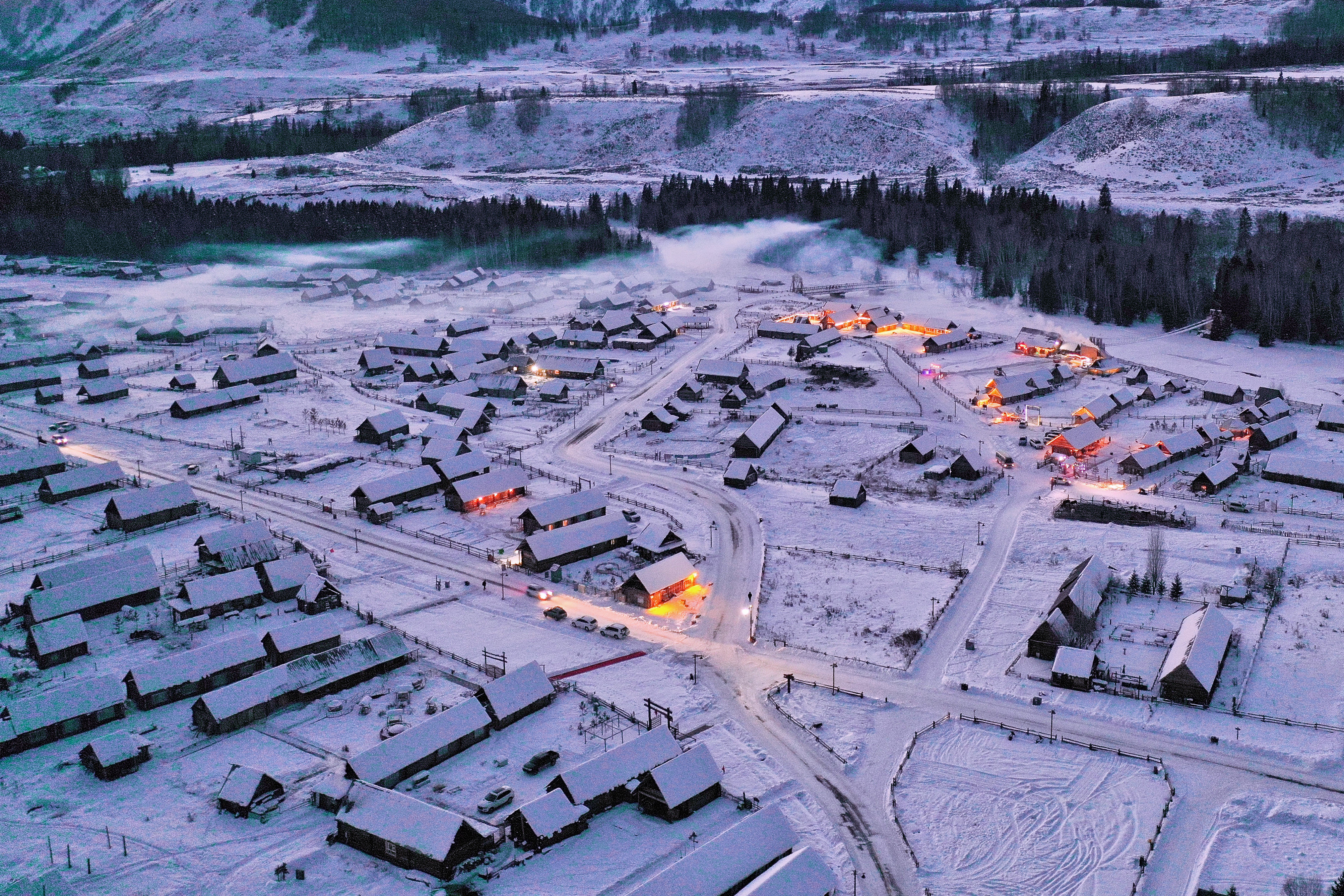 冬日|冰雪疆遇新疆冬日最美童话世界乐享蓝冰蓝气泡